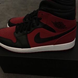 Air Jordan 1 mid